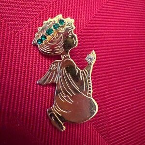 Gold tone Angel Pin 😇